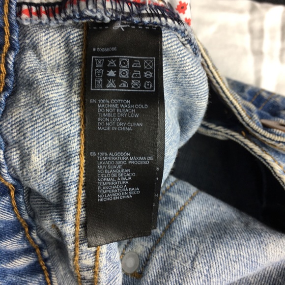 Forever 21 Distressed Jean Shorts - Picture 4 of 6